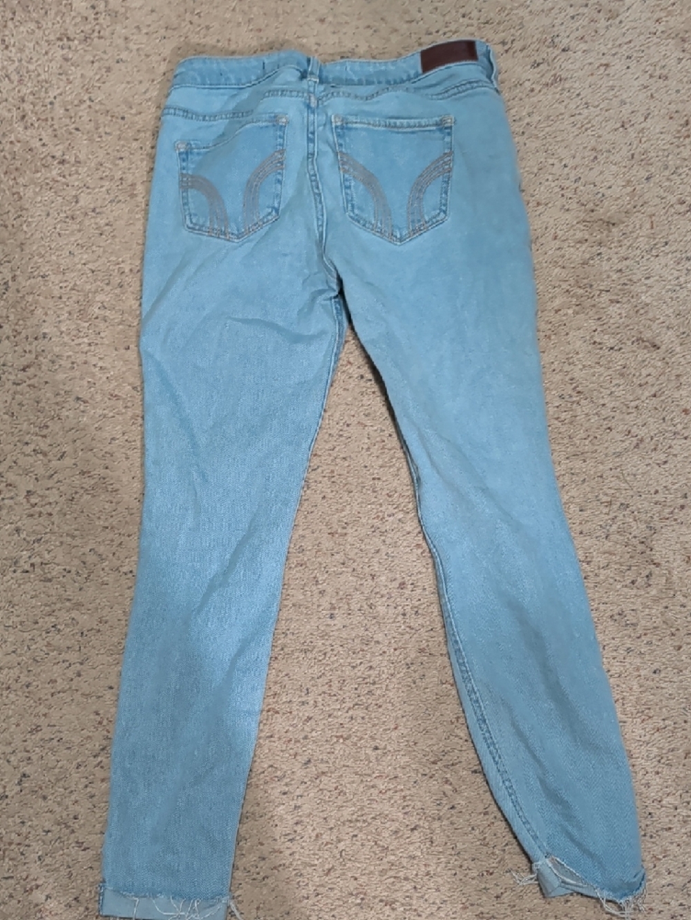 Hollister Light Blue Distressed Skinny Jeans - Picture 3 of 3